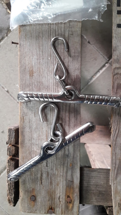 Bridle toggle with S-hook