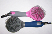 Mane and tail brush from Oster