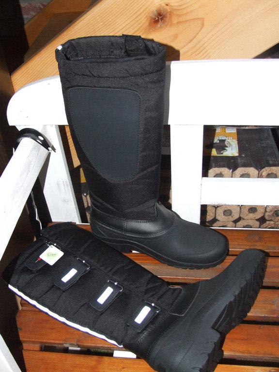 Thermoreit boots with removable inner boots