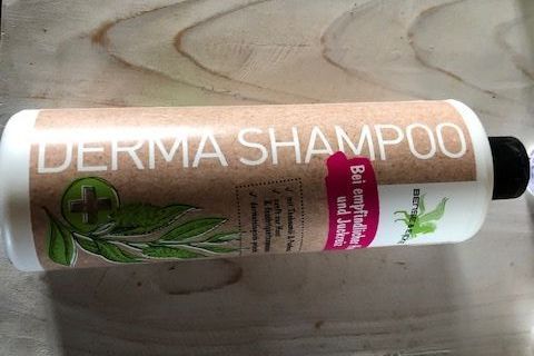 Derma Shampoo with Australian tea tree oil